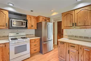 303 Vandivort Dr, Cranberry Township, PA 16066 - Photo 15