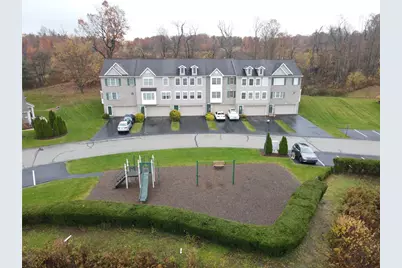 3005 Ironwood Cir, Jeannette, PA 15644 - Photo 3