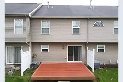 3005 Ironwood Cir, Jeannette, PA 15644 - Photo 7