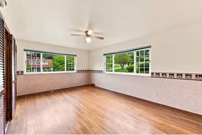 195 W Shaw Place, Pittsburgh, PA 15116 - Photo 11