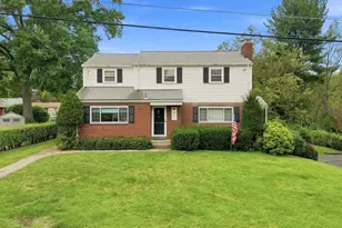195 W Shaw Pl, Pittsburgh, PA 15116 - Photo 1