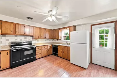 195 W Shaw Place, Pittsburgh, PA 15116 - Photo 17