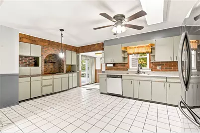 204 Stepping Stone, Somerset Township, PA 15501 - Photo 9