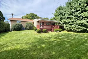 5 Fairlawn Blvd, Zelienople, PA 16063 - Photo 3