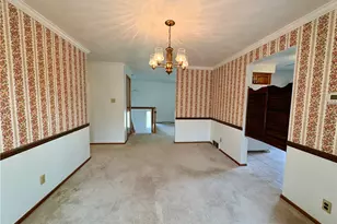 5 Fairlawn Blvd, Zelienople, PA 16063 - Photo 9