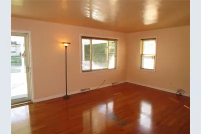408 Indiana Ave., Farrell, PA 16121 - Photo 3