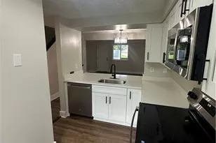 7510 Lafayette Square, Hopewell Township, PA 15001 - Photo 5