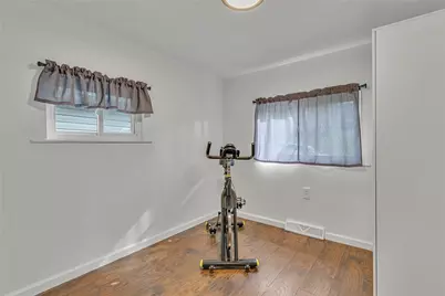 1301 19th Ave, Patterson Township, PA 15010 - Photo 9