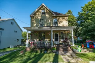 94 Center Ave, Burgettstown Boro, PA 15021 - Photo 7