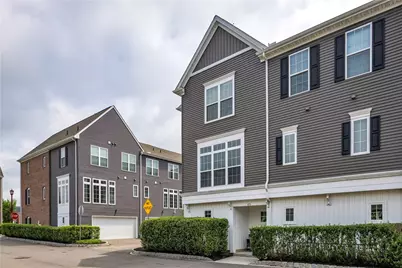 325 Parade St, Cranberry Township, PA 16066 - Photo 5