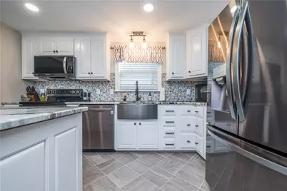 380 Celestial Dr, Economy, PA 15042 - Photo 17