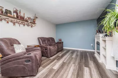380 Celestial Dr, Economy, PA 15042 - Photo 19
