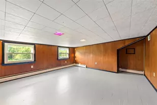 147 W Pennsylvania Ave, New Stanton, PA 15601 - Photo 23