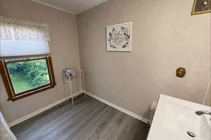 615 N 7th St, Apollo Boro, PA 15613 - Photo 29