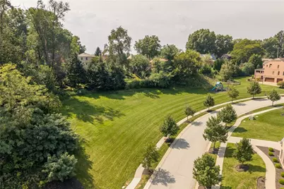 699 Country Club Drive, Pittsburgh, PA 15228 - Photo 45