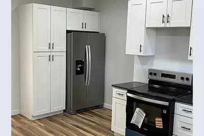 227 E 16th Ave #225, Homestead, PA 15120 - Photo 5
