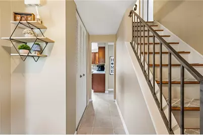 137 Windsor Dr, Hempfield Township, PA 15642 - Photo 3