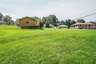 113 Philomena Dr, Moon/Crescent Twp, PA 15108 - Photo 31