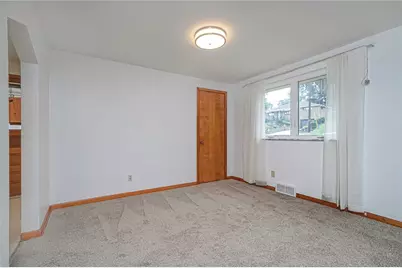 113 Philomena Dr, Moon/Crescent Twp, PA 15108 - Photo 5