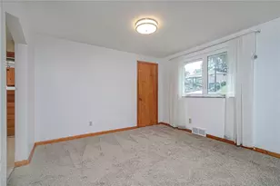 113 Philomena Dr, Moon/Crescent Twp, PA 15108 - Photo 5