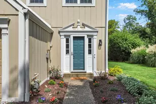 70 New London Ln, Oakmont, PA 15139 - Photo 1