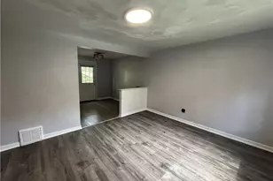 8181 Chaske St, Pittsburgh, PA 15147 - Photo 5