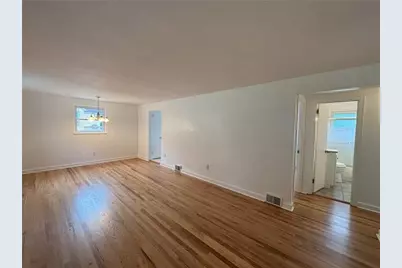 11 Meadowbrook Ave, Greensburg, PA 15601 - Photo 7