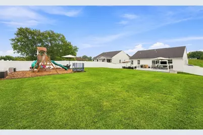 103 Armour Dr, Monroeville, PA 15146 - Photo 43