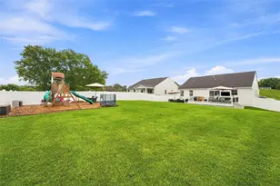 103 Armour Dr, Monroeville, PA 15146 - Photo 43