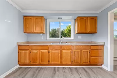 147 W Pennsylvania Avenue, New Stanton, PA 15601 - Photo 9