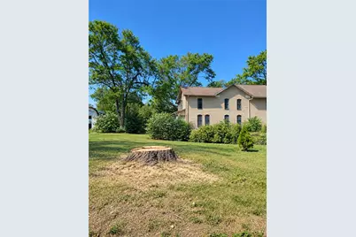 718 Fairview Rd, Petrolia, PA 16050 - Photo 1