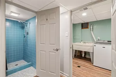 294 Hillcrest Cir, Ross Twp, PA 15237 - Photo 29