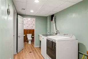 294 Hillcrest Cir, Ross Twp, PA 15237 - Photo 25
