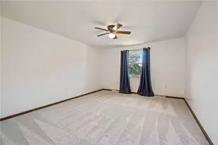 224 Lakeside Dr, Robinson Twp, PA 15136 - Photo 21