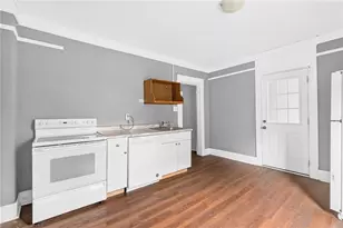 609 Pine St, Ambridge, PA 15003 - Photo 37