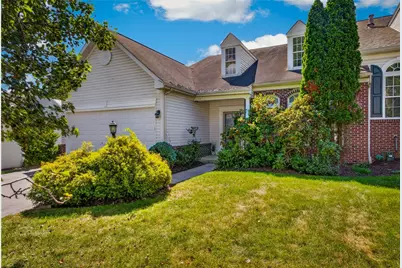 2007 Overlook Ct, North Strabane, PA 15317 - Photo 1