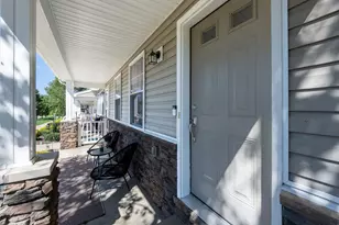 211 Spring Blossom Cir, Chippewa Township, PA 15010 - Photo 5