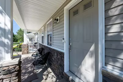 211 Spring Blossom Circle, Chippewa Township, PA 15010 - Photo 5