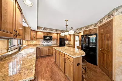 114 Hidden Valley Ct, Ohio Township, PA 15143 - Photo 9