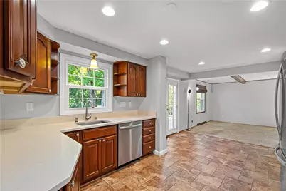 1282 Old Meadow Rd, Pittsburgh, PA 15241 - Photo 15