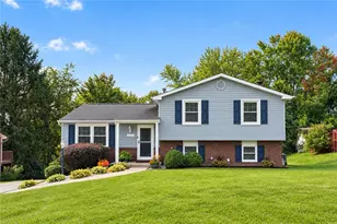 217 Scottsdale Dr, Coraopolis, PA 15108 - Photo 1
