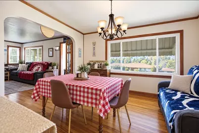 223 Crescent Dr, Hempfield Township, PA 15601 - Photo 5