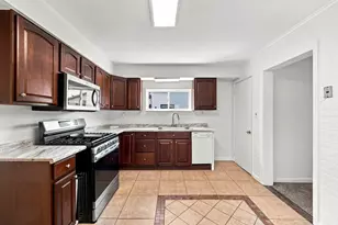 2869 Hemlock St, Bethel Park, PA 15102 - Photo 5