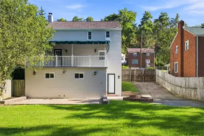 1227 Circle Dr, Pittsburgh, PA 15221 - Photo 13