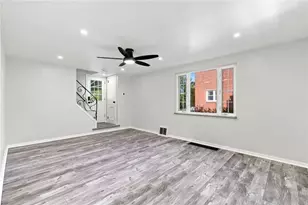 1227 Circle Dr, Pittsburgh, PA 15221 - Photo 17