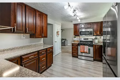 3523 Woodlake Dr, West Deer, PA 15101 - Photo 7