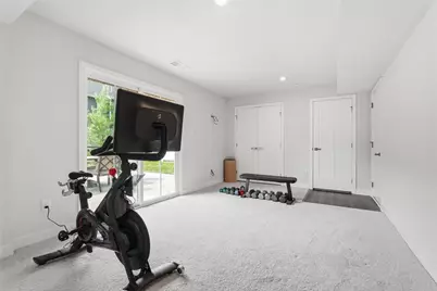 4010 Crown Dr, South Park, PA 15129 - Photo 27