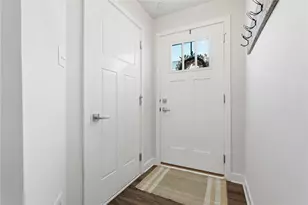 4010 Crown Dr, South Park, PA 15129 - Photo 3