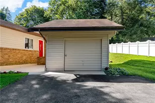 200 Elfinwild Rd, Pittsburgh, PA 15101 - Photo 29