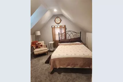 7857 Thon Dr, Pittsburgh, PA 15147 - Photo 13